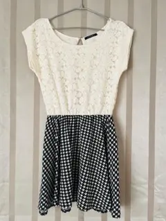 INGNIアイボリー/ブラック レースノースリーブワンピース