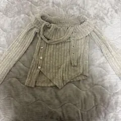 リブ編み オフショルダー セーター