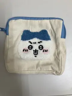ちいかわ　もこもこポーチ2 ハチワレ