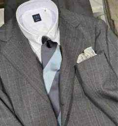 ホリデーアンドブラウン　ネクタイ