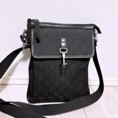 『美品』GUCCI(グッチ)ショルダーバッグ GGキャンバス