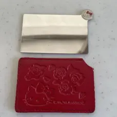 Hello Kitty カード型手鏡 ローズ型押し レッドのサムネイル