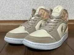 NIKE WMNS AIR JORDAN 1 MID SE 23.0cm