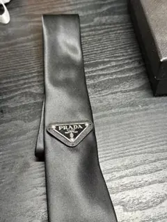 PRADA ネクタイ 黒