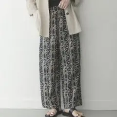 アーバンリサーチ　ニュアンスプリントイージーパンツ