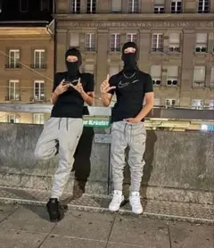 新品未使用　NIKE　テックフリースパンツ　グレー　S　国内正規品