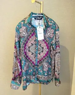 【新品】ZARA 総柄　ブラウスシャツ　派手柄 XS レディース