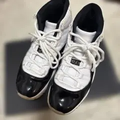 NIKE AIR JORDAN 11 RETRO Gratitude Whiteのサムネイル