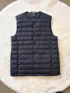 ユニクロ　ダウンベスト　メンズ　黒