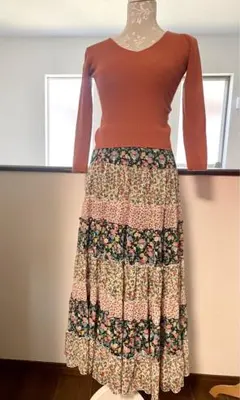 ラブボート　花柄ロングスカートのサムネイル