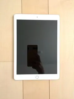 iPad 第6世代 32GB　A1893　Wi-Fiモデル　ローズゴールド