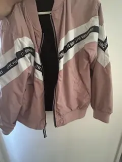 Item thumbnail for item b5e64424-6c0f-4897-a54f-3f39d3e0fbe6