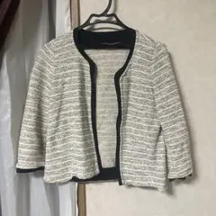ノーカラージャケットのサムネイル