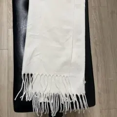 ホワイト マフラー フリンジ付き