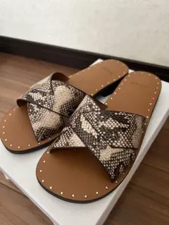 ヘビ柄クロスストラップサンダル 37