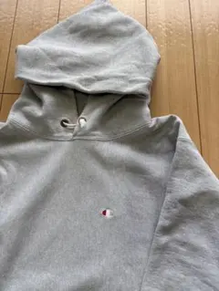 【90s】チャンピオン　刺繍タグ　リバースウィーブ　パーカー 90s USA製 Championチャンピオン スクリプト ビッグロゴ刺繍 リバース