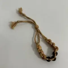 ハンドメイド　木製ビーズのブレスレット　カジュアル　麻紐　調節可能