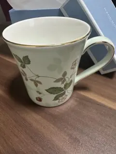 WEDGWOOD ワイルドストロベリー マグカップ