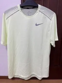 【美品】ナイキ　Nike DRI-FIT ライトイエロー Tシャツ