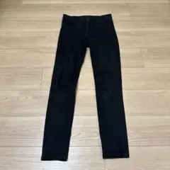 UNIQLO ブラックスキニーデニム 25(63.5cm)