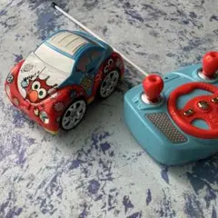 セサミストリート リモコンカー 赤/青