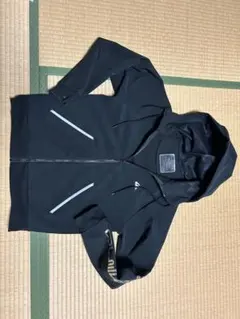 QUIKSILVER フルジップフード付きジャケット