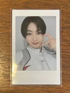 Item thumbnail for item 32c850d9-1e85-4f06-978a-9c15be565495