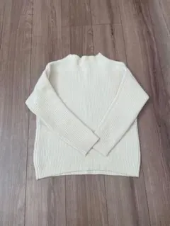 【BEAUTY&YOUTH】モックネック　ニット　セーター　アイボリー