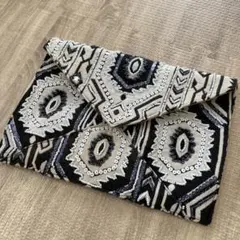 ビーズクラッチバッグ