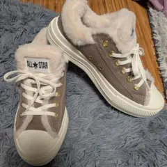 コンバース　ファー付きスニーカー　24.5センチ