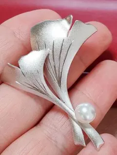 未使用品 銀杏 あこや真珠 シルバー ブローチ