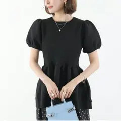 未使用 PICCIN 25SS パフスリーブ ペプラム半袖リブニットのサムネイル