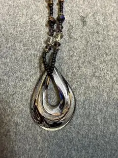 ドロップ型 ネックレス　レトロ