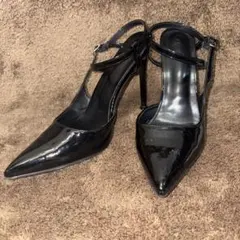 ブラック ストラップパンプス