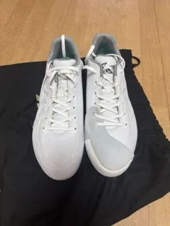 白スパイク野球