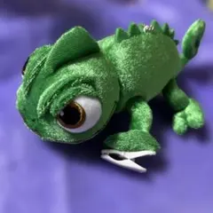 美品　ディズニーリゾート　パスカル　肩のせ　ぬいぐるみ　ラプンツェル