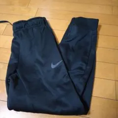 Item thumbnail for item 1f6bc908-6a8c-41e1-97af-5fe78181f9ee