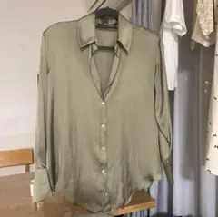 ZARA オリーブグリーン サテン 長袖シャツ