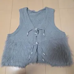 ファー付きグレーニットベスト