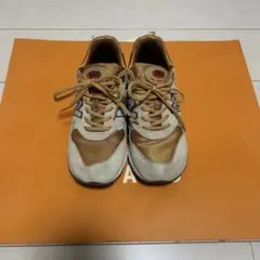 New Balance 580 ベージュ/ブラウン スニーカー