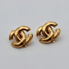 本日のみCHANEL シャネル ココマーク イヤリング 99P ゴールドのサムネイル