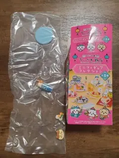 【新品】ちいかわ飯店　ミニフィギュアコレクション　⑦ハチワレ