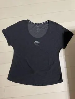 Nike DRI-FIT ダークグレー VネックTシャツ