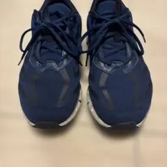 Reebok ジグザグソール スニーカー ネイビーのサムネイル