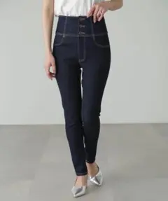 Item thumbnail for item 37fce5ed-300c-43de-9b33-ea1d023c8753