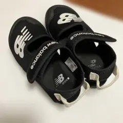 New Balance ベビーサンダル ブラック