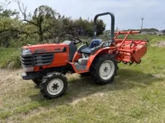 クボタ トラクター KB20F 自動水平 4WD パワステ 212h 愛知常滑 - メルカリ