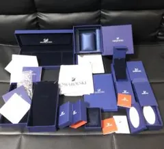 スワロフスキー　時計ケース　ネックレスケース　チャーム空箱　クロス