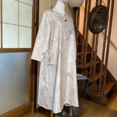 正絹7マルキ白大島紬着物リメイク スキッパーVネックチュニック