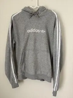 adidas グレー フード付きパーカー M